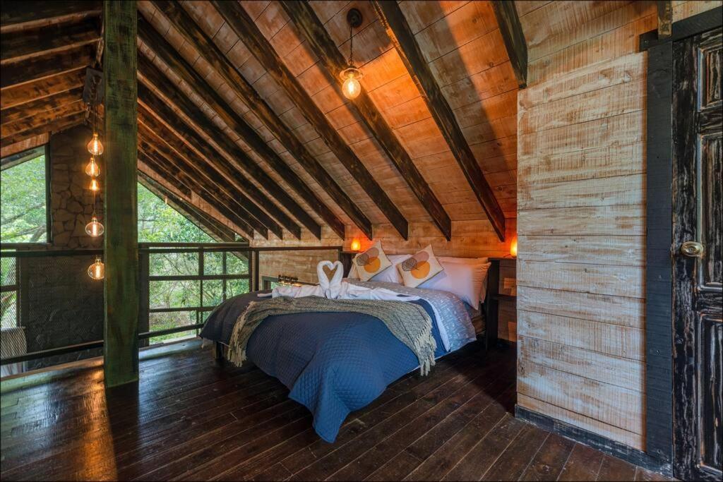 Unicorn Lodge: Direct Riverfront : Unique Experience ซาน เจราร์โด  เด โดตา ภายนอก รูปภาพ