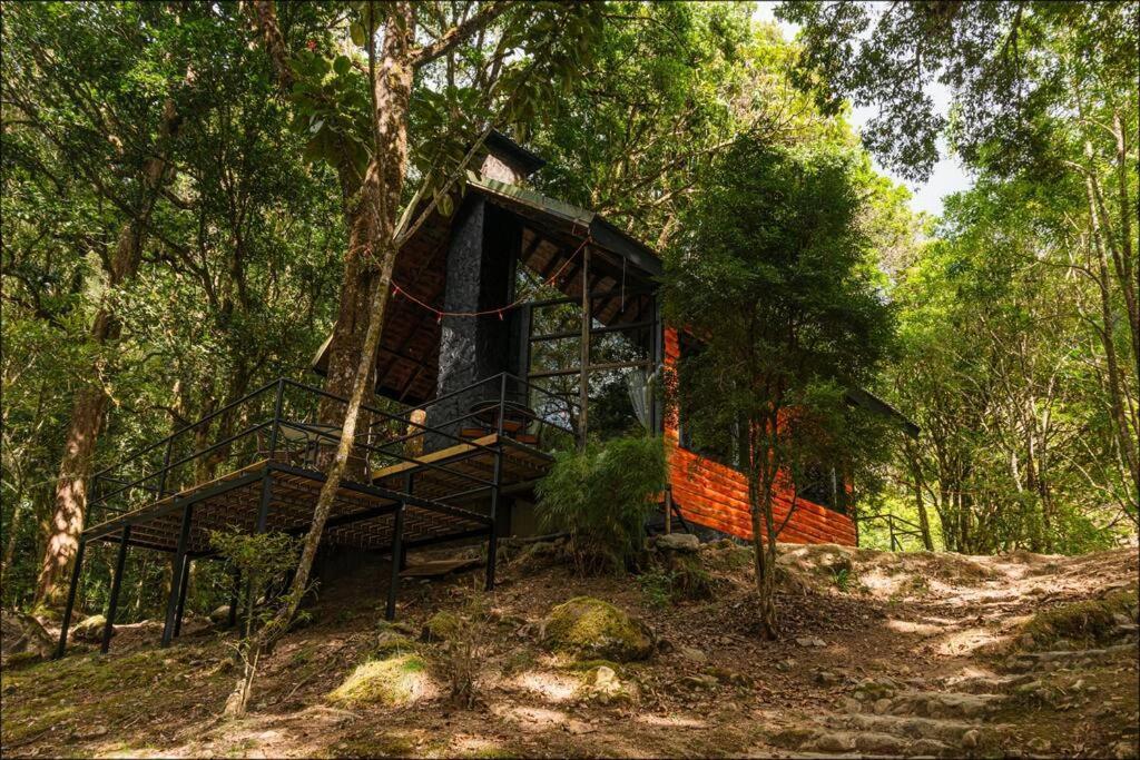 Unicorn Lodge: Direct Riverfront : Unique Experience ซาน เจราร์โด  เด โดตา ภายนอก รูปภาพ